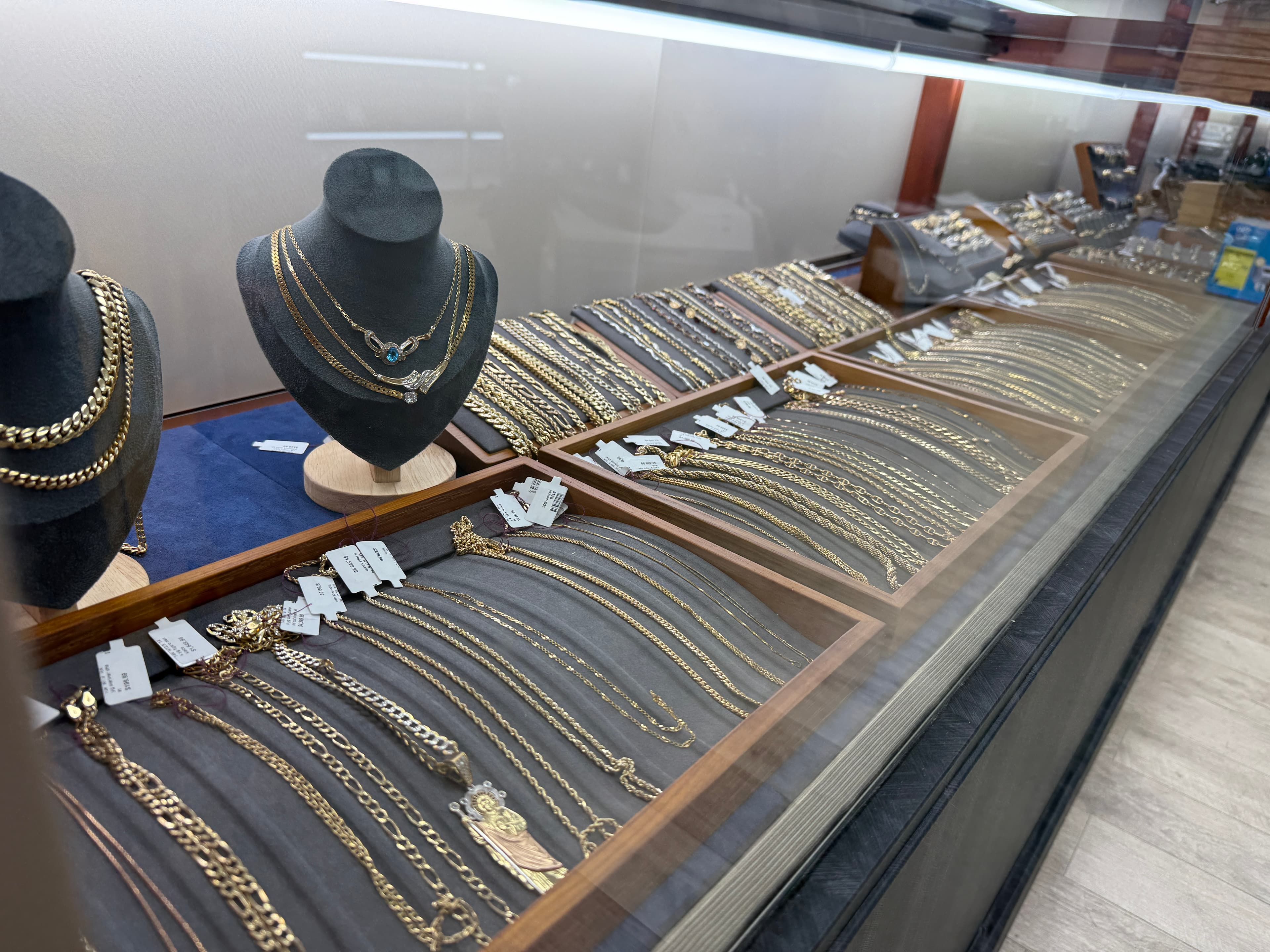 Jewelry & Diamonds